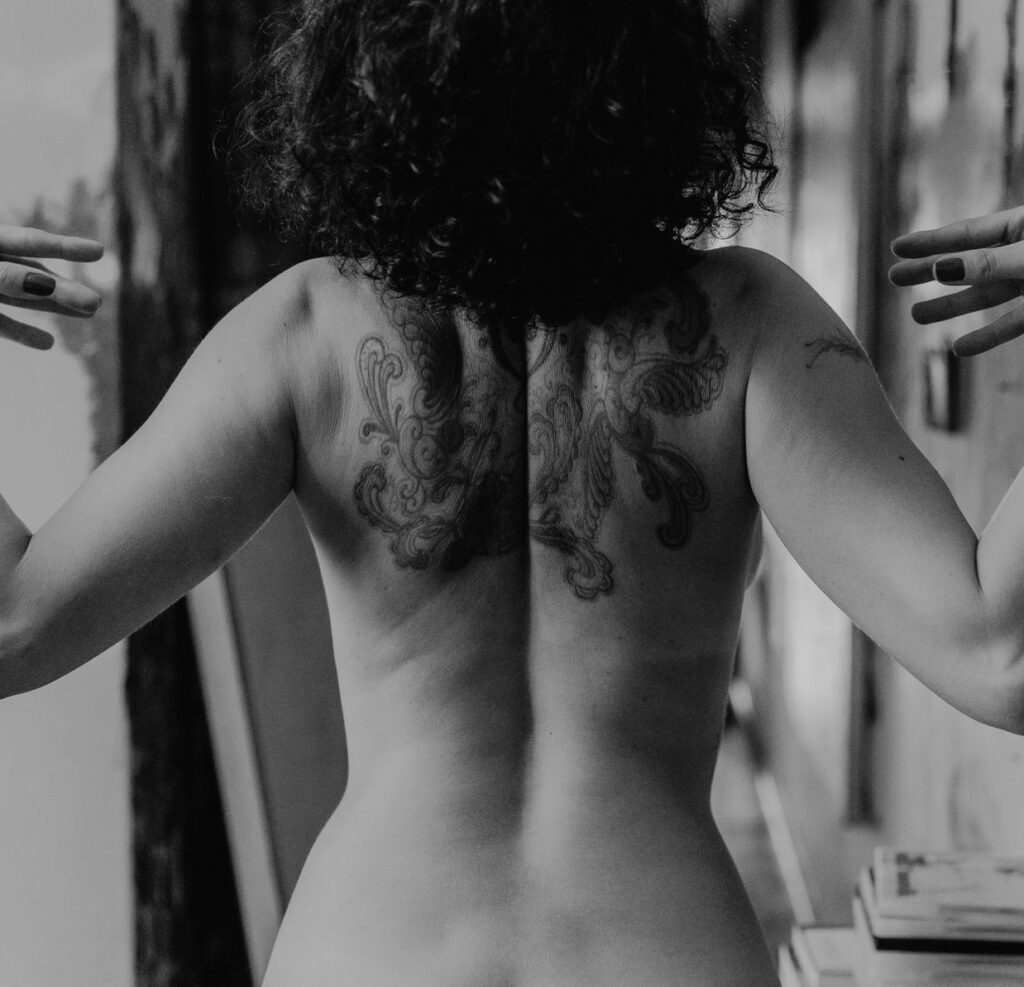 e50e56_e6996e02fd214b91877c86dde2fc8c06~mv2 (2)